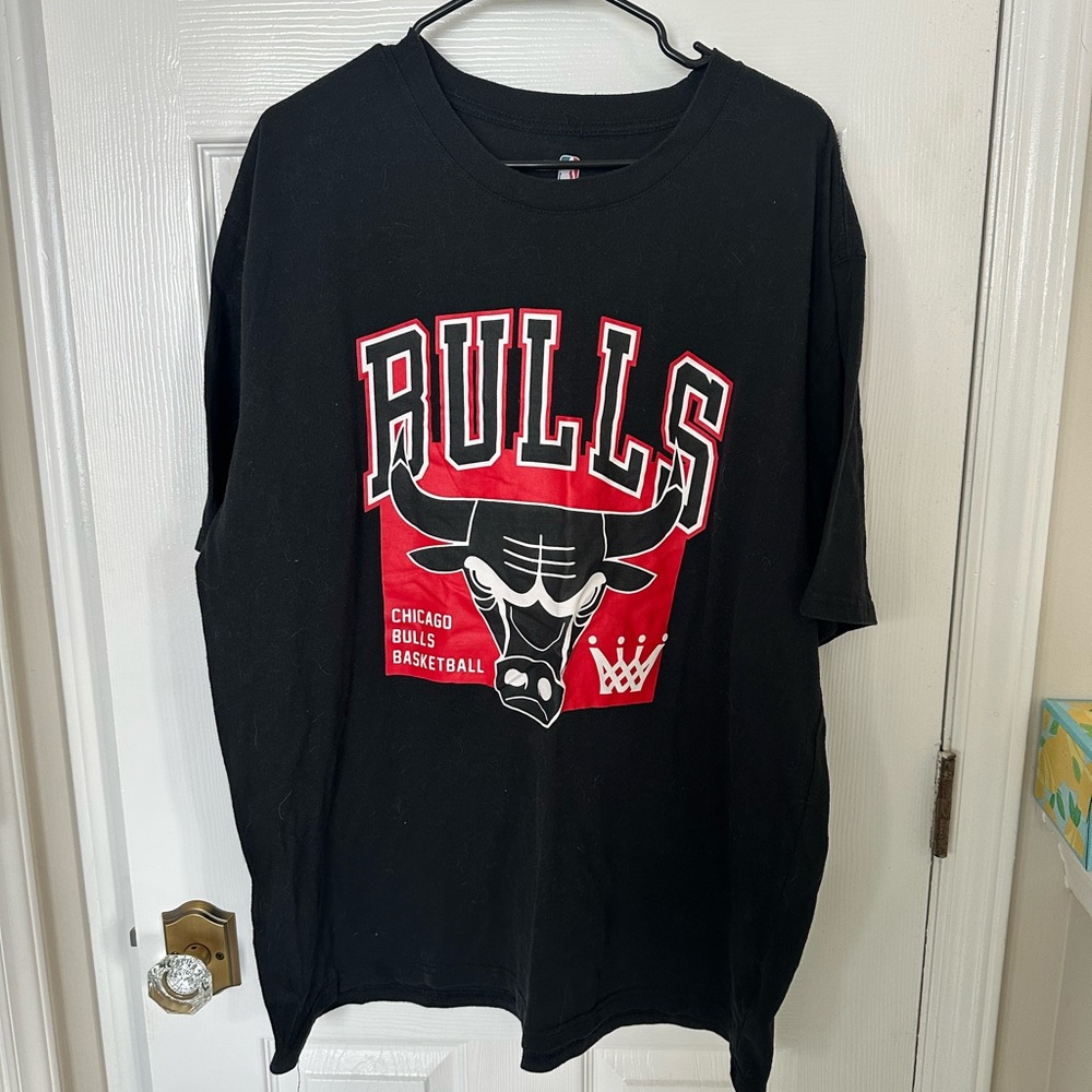NBA Chicago Bulls Crew Neck Shirt